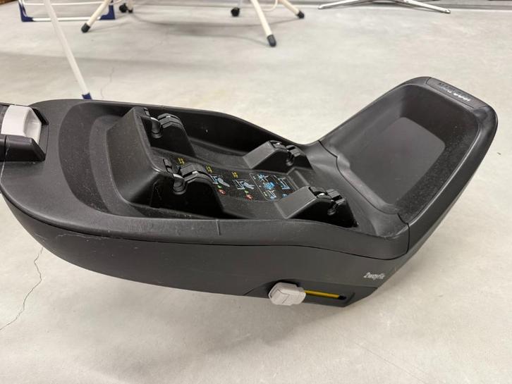 Maxi-Cosi 2WayFix ISOFIX-basis, Kinderen en Baby's, Autostoeltjes, Zo goed als nieuw, Maxi-Cosi, 0 t/m 18 kg, Isofix, Ophalen