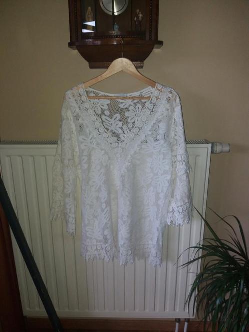 Nouvelle blouse  tunique en dentelle blanche, Vêtements | Femmes, Blouses & Tuniques, Neuf, Taille 42/44 (L), Enlèvement ou Envoi