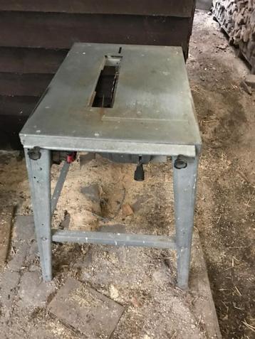 zaagtafel te koop beschikbaar voor biedingen