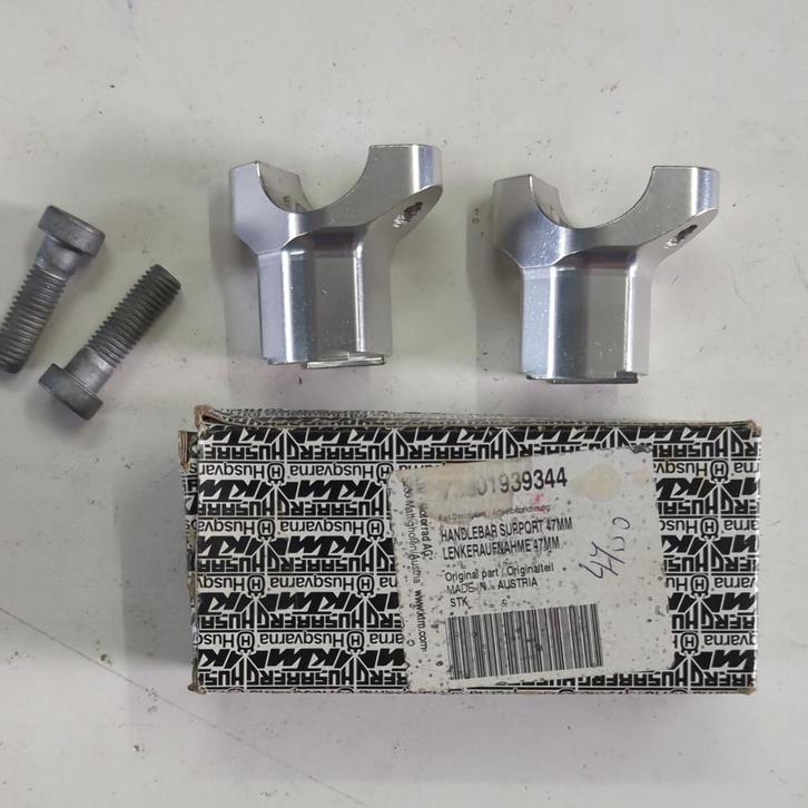 KTM Husqvarna stuurhouders 47mm 78901939344 (EXC FE SX ADV), Motoren, Onderdelen | Merk-onafhankelijk, Gebruikt, Ophalen of Verzenden