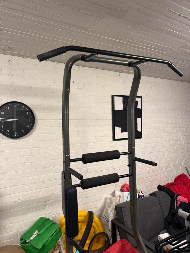 Pull up , dipstacion, Sport en Fitness, Fitnessmaterialen, Zo goed als nieuw, Rug, Ophalen