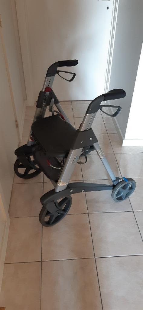 Rollator met grote wielen, zitje en draagmandje, Divers, Déambulateurs, Poids léger, Pliable, Enlèvement