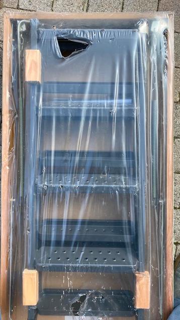NIEUW - Zoldertrap Vlieringtrap Fakro LWM-270cm 60x120cm beschikbaar voor biedingen