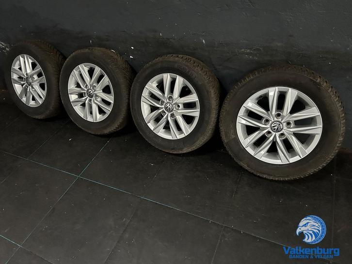 6-7mm! Originele VW Caddy Colundra 15 inch velgen 5x112 wint, Autos : Pièces & Accessoires, Pneus & Jantes, Pneus et Jantes, Pneus hiver