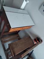 School bureau bruin, Enlèvement, Utilisé, Bureau