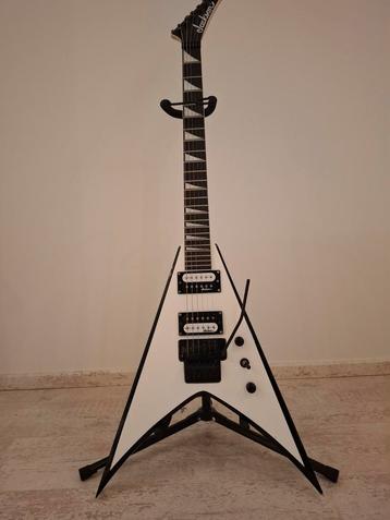 jackson js32 king v floyd rose gitaar beschikbaar voor biedingen