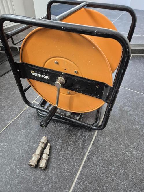 BOSTITCH Luchtslanghaspel (zonder slang), Doe-het-zelf en Bouw, Compressors, Gebruikt, 10 bar of meer, Ophalen