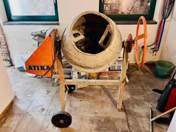 Betonmolen Atika beschikbaar voor biedingen