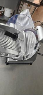 Vleessnijmachine, Ophalen