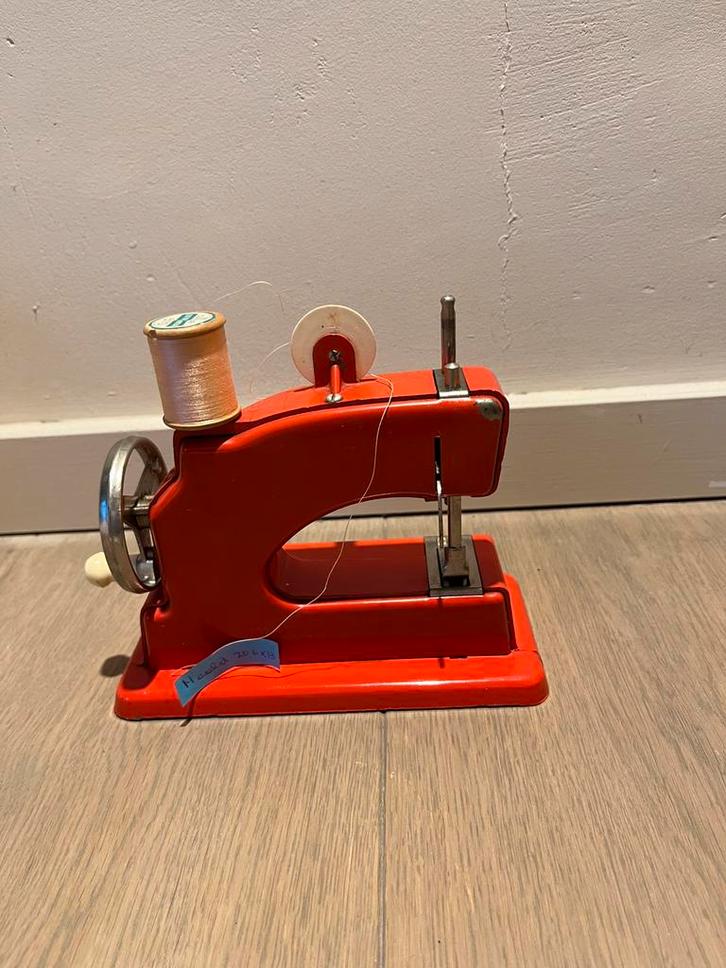 Kindernaaimachine Vulcan Minor, Antiek en Kunst, Antiek | Naaimachines, Ophalen