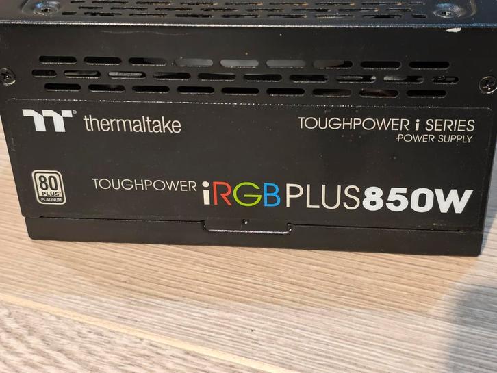 Thermaltake 850 W IRGB plus 80 Platinum 850 W, Informatique & Logiciels, Alimentations internes, Enlèvement ou Envoi