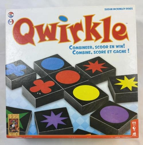 Qwirkle 999 Games spel gezelschapsspel Hout Tegels Compleet, Hobby en Vrije tijd, Gezelschapsspellen | Bordspellen, Zo goed als nieuw