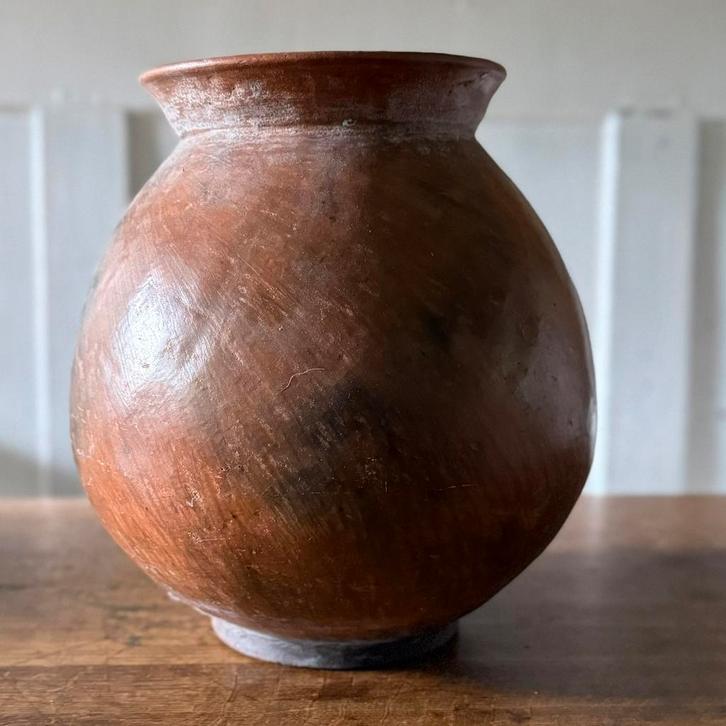 Grote antieke pot (gepatineerd terracotta), Huis en Inrichting, Woonaccessoires | Vazen, Gebruikt, Overige kleuren, Minder dan 50 cm