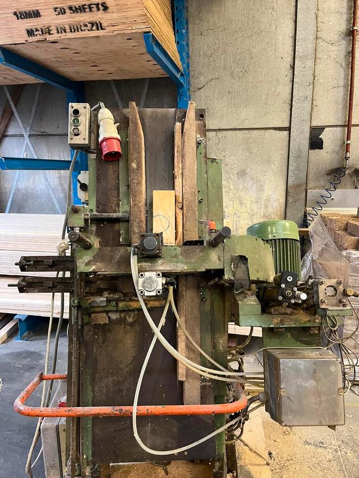 Automatische blokken zaagmachine, Doe-het-zelf en Bouw, Gereedschap | Zaagmachines, Gebruikt, Afkortzaag, Ophalen