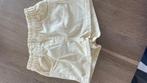 Gele short nieuw 104, Kinderen en Baby's, Kinderkleding | Maat 104, Broek, Meisje, Ophalen of Verzenden, Nieuw