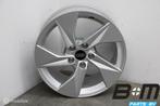 NIEUW! ORIGINEEL! 1 losse 17 inch velg Audi A3 8Y 8Y0601025A, Auto-onderdelen, Banden en Velgen, Gebruikt, Velg(en)