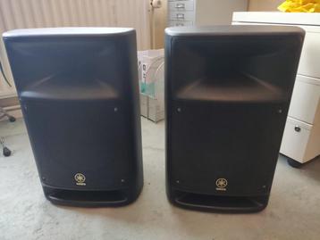 Système de sonorisation YAMAHA STAGEPAS 500 beschikbaar voor biedingen