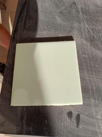 Licht blauwe wandtegel - gratis  beschikbaar voor biedingen