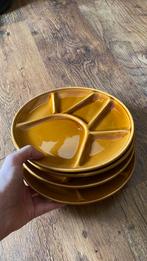 8 assiettes à fondue vintage, Antiquités & Art, Antiquités | Services (vaisselle) pièces