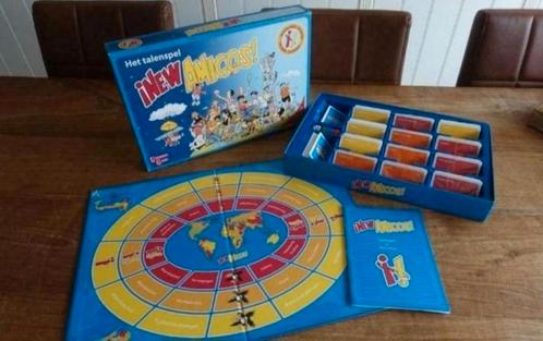 New Amigos NL / FR - NL / SP - NL / IT University Games, Hobby en Vrije tijd, Denksport en Puzzels, Zo goed als nieuw, Ophalen