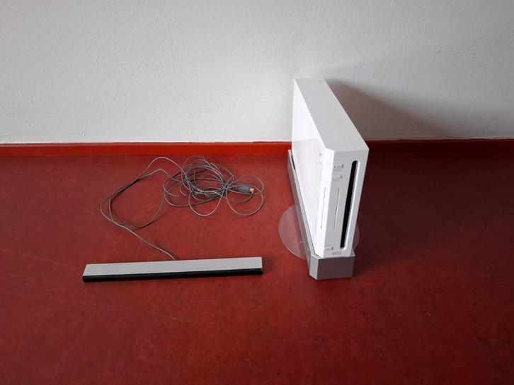 Nintendo Wii Console + Games + Guitar Hero Gitaar, Games en Spelcomputers, Games | Nintendo Wii, Zo goed als nieuw, Ophalen