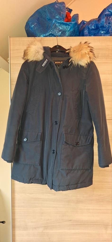 Gewateerde damesparka Bijenkorf Woolrich John Rich & Bros., Kleding | Dames, Jassen | Winter, Zo goed als nieuw, Ophalen