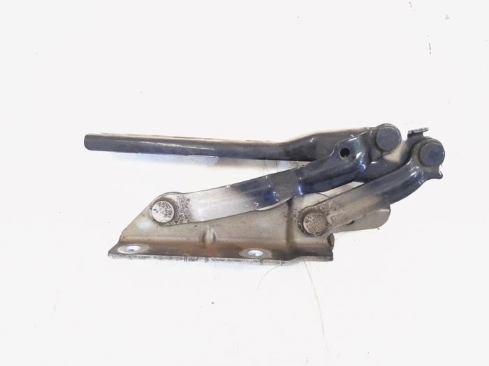 Charnière capot d'un Volkswagen Golf, Autos : Pièces & Accessoires, Autres pièces automobiles, Volkswagen, Utilisé, 3 mois de garantie