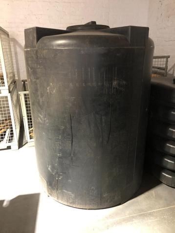 regenwatertank 2300L beschikbaar voor biedingen