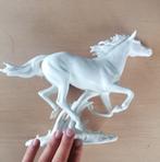 Goebel paard, Ophalen