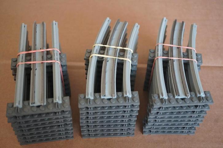 Ensemble de rails de train Lego vintage de 12 volts, Enfants & Bébés, Jouets | Duplo & Lego, Utilisé, Lego, Ensemble complet, Envoi