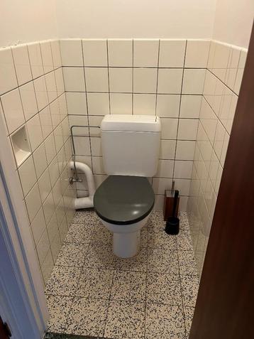 Toilet / wc beschikbaar voor biedingen