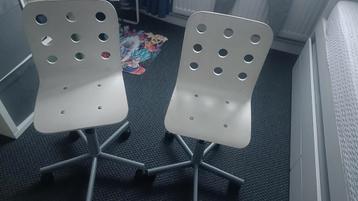 2 chaises de bureau enfant  beschikbaar voor biedingen