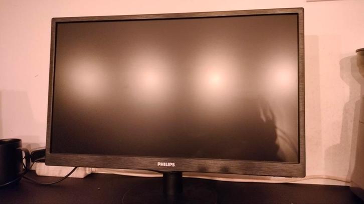 Monitor Philips 240v5q, Computers en Software, Monitoren, Nieuw, 61 t/m 100 Hz, DVI, HDMI, VGA, Gaming, Hoofdtelefoonaansluiting