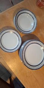 ASSIETTES EN PORCELAINE, Enlèvement ou Envoi