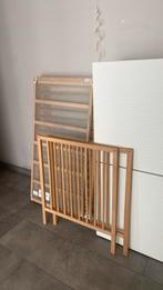 Baby bed met matras en wigkussen matraslifter, Ophalen, Zo goed als nieuw