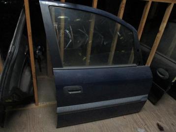 PORTIER RECHTS VOOR Opel Zafira (F75) (01-1998/07-2005) beschikbaar voor biedingen