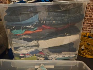 6 bakken vol kinderkleding maat 54 tot 104 beschikbaar voor biedingen