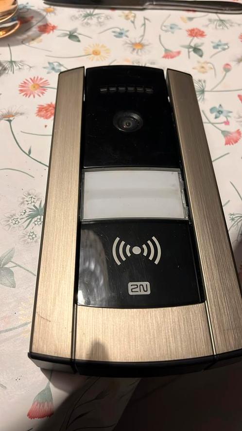 2N Helios IP Base met Camera, Huis en Inrichting, Deurbellen, Zo goed als nieuw, Ophalen