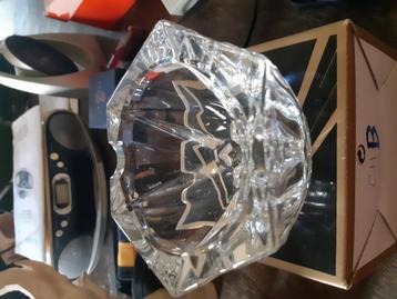 Cendrier en cristal beschikbaar voor biedingen