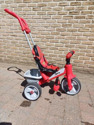 FERRARI FEBER DRIEWIELER IN ZEER GOEDE STAAT PR. 25€ beschikbaar voor biedingen
