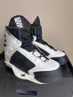 Liquid force form 4D usa 11-12, Watersport en Boten, Ophalen, Zo goed als nieuw, Schoenen