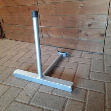 Hoefbok, voetsteun voor paarden beschikbaar voor biedingen