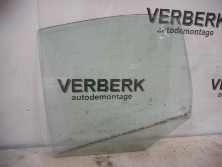 VITRE ARRIERE GAUCHE Volkswagen Bora (1J2) (01-1998/12-2013), Autos : Pièces & Accessoires, Vitres & Accessoires, Volkswagen, Utilisé