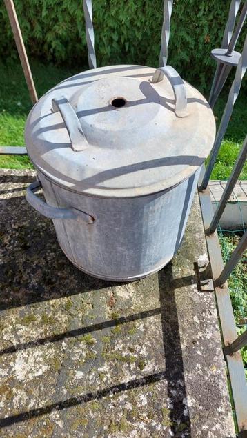 Ancienne marmite en galvanisé, Enlèvement