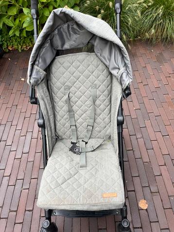 Kinderbuggy beschikbaar voor biedingen