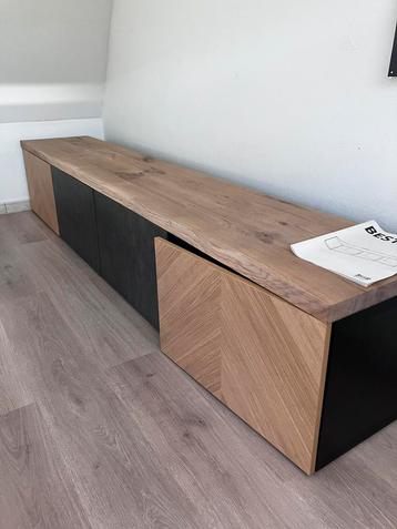 IKEA Tv-meubel beschikbaar voor biedingen