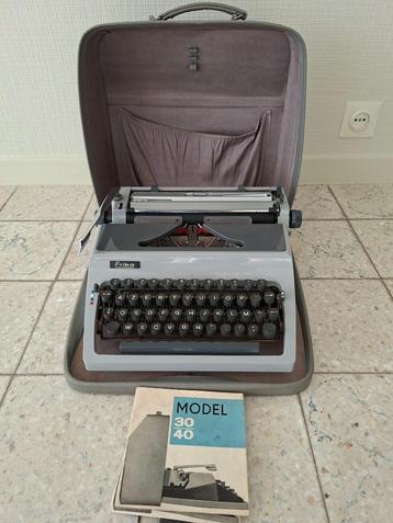 Typmachine Erika type 30/40 beschikbaar voor biedingen