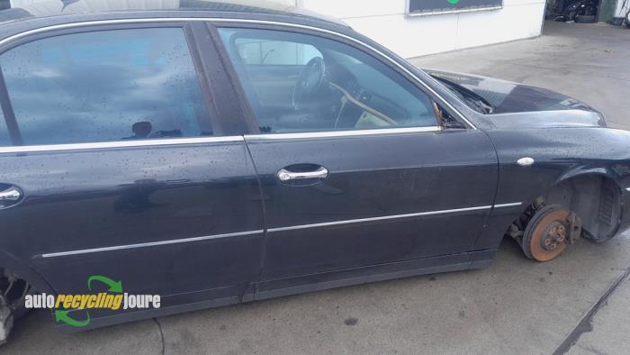 Portière 4portes avant droite d'un Lancia Thesis, Autos : Pièces & Accessoires, Carrosserie & Tôlerie, Porte, Lancia, Utilisé