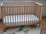Lit bébé en bois modulable, Enfants & Bébés, Matelas, 85 à 100 cm, Enlèvement, Utilisé