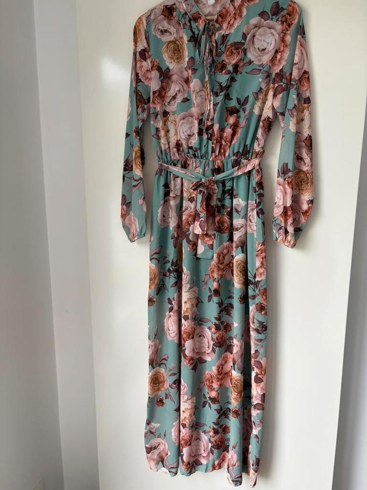 Gebloemd kleed met lange mouw (S), Kleding | Dames, Jurken, Zo goed als nieuw, Maat 36 (S), Ophalen of Verzenden